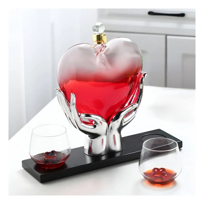 BOTELLA DECORATIVA CORAZON 1L 2 VASOS