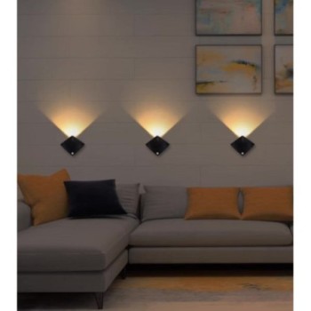 Luz de pared triangular con...